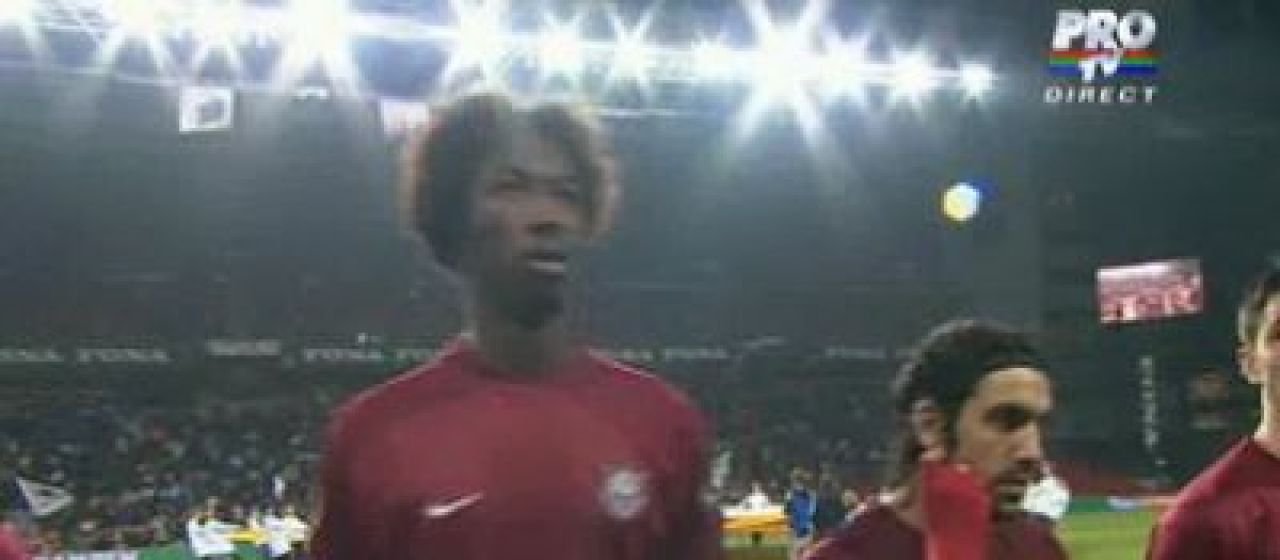 FOTO Traore i-a speriat pe danezi cu noua sa frizura!_1