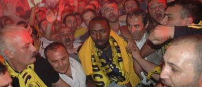 Darius Vassell primit ca un imparat in Turcia! VEZI ce-l asteapta pe Hagi!