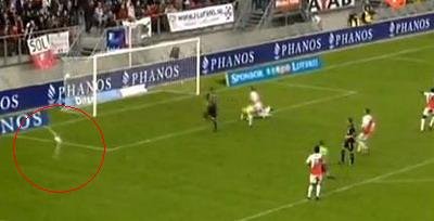 Cine si-a facut aparitia pe stadion la Utrecht 2- 3 Heerenveen!&nbsp;VIDEO: Twente 1-0 Ajax si Den Haag 1-5 PSV!