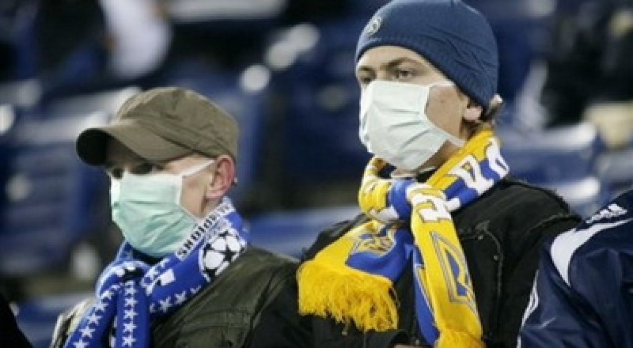 Chivu a dat de belea: masti anti-gripa la Dinamo Kiev - Inter Milano! FOTO:_1