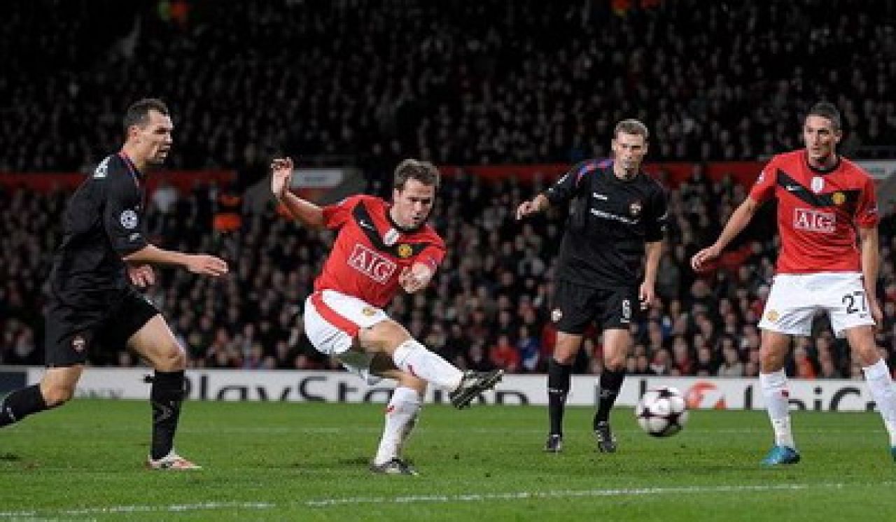 FOTO! Valencia a salvat pe Manchester: 'diavolii' sunt in optimi!_1