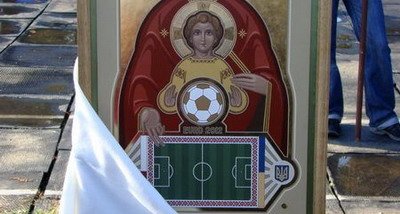 FOTO / Incredibil! In Ucraina, Iisus trage la poarta... Raiului!