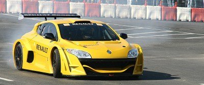 ACUM LIVE VIDEO: Formula 1 Renault pe strazile din Bucuresti