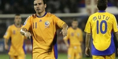 Petrecaretii Mutu si&nbsp;Cristea, facuti praf dupa umilinta cu Serbia! Cum ar trebui pedepsiti?