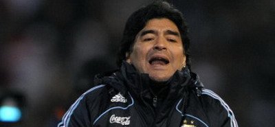 VIDEO / Ultima sansa pentru Argentina! Vezi cum este contestat Maradona