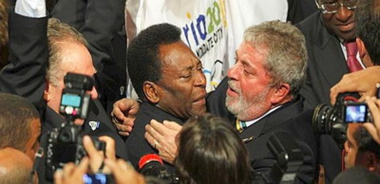 Pele a izbucnit in lacrimi pentru ca Rio va fi gazda JO 2016! Vezi reactia brazilienilor!_1