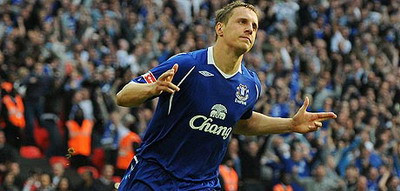 Un jucator de la Everton, jefuit&nbsp; in timp ce se uita la meci!