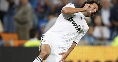 La primul meci dupa noua luni de absenta, van Nistelrooy s-a rupt din nou!