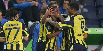 VIDEO / Zapata tremura! Vezi SUPER lovitura libera Fener: