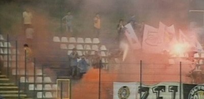 Batai de Liga II: vezi cum s-au luat la bataie fanii Farului cu jandarmii!