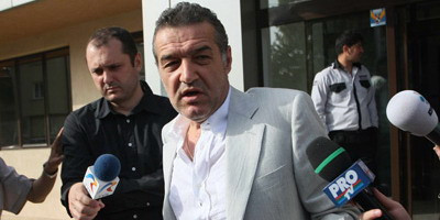 Becali:&nbsp; Nu mai vorbesc de nationala cat e Razvan selectioner!