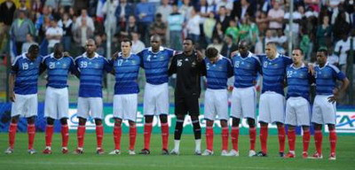 Francezii se tem sa nu fie HUIDUITI de fani cu Romania!