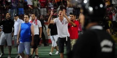 Dinamo risca 3 ani de suspendare! VEZI aici ce au facut fanii&nbsp;anul trecut!