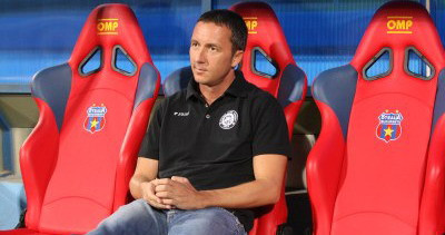 MM umileste Steaua! UEFA n-a vazut asa gazon degradat! In Tribuna I e un copac