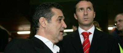 Am vazut vrajeala Unirii, ies MM si Petrescu si tipa, atat! Pleaca Petrescule