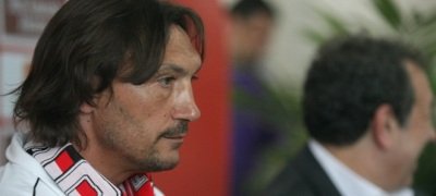Cat mai rezista Bonetti? Dinamo are 2 antrenori: Nici Mourinho n-ar face fata