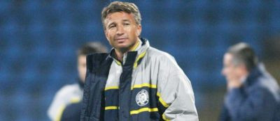 Petrescu ameninta ca pleaca! Becali: Ii cumpar eu biletele! :)