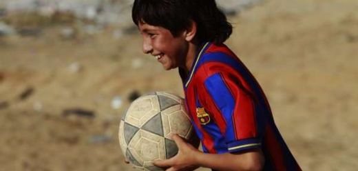 Super FOTO! Argentinienii s-au speriat de el: e CLONA lui Messi din Palestina :)