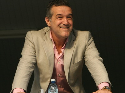 Becali inchide Peluza Sud: Ungurii ii vor umple de sange pe fanii Stelei diseara!