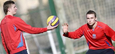 Jucatorii lui&nbsp;Ujpest se tem de Steaua: Au jucatori la nationala, ii respectam!