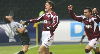 Vali Negru se intoarce la Rapid!