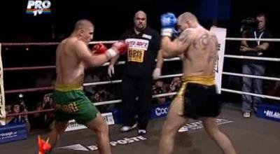 VIDEO: Morosanu l-a facut KO din PRIMUL PUMN pe adversarul de la LK Sarajevo!
