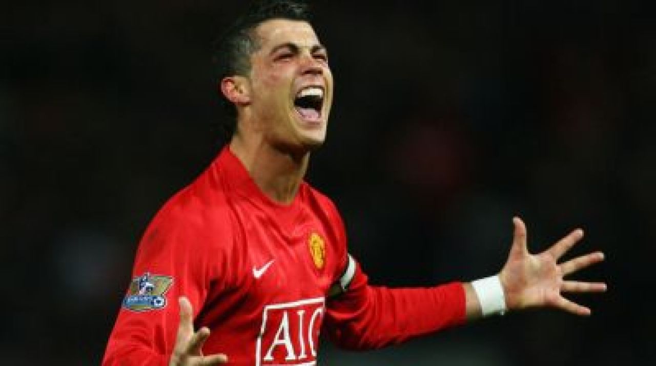 FOTO: Cum s-a nascut cel mai scump jucator al lumii, Cristiano Ronaldo!_1