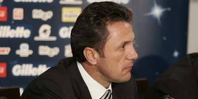 Baci la Securitate?&nbsp;Popescu:&nbsp; Nu am semnat nimic. Vor sa-mi strice imaginea!