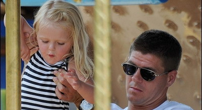 FOTO / Premier League s-a mutat pe plaja..