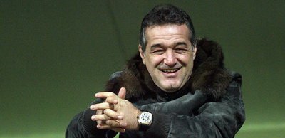 Steaua il vrea pe Sanmartean! Becali: Daca accepta 120.000 de euro, il iau!
