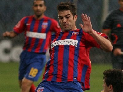 Steaua, pusa sa aleaga intre Tiago si Montiel!