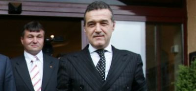 Becali: Argaseala nu prea le are cu fotbalul!
