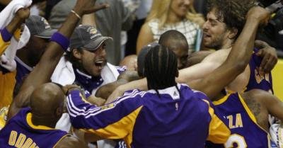 Al 15-lea titlul! Lakers campioana NBA: Lakers 99-86 Orlando, Bryant MVP-ul finalei!