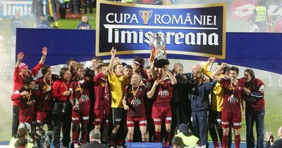 VIDEO: Sarbatoare cu 5000 de fani! CFR a prezentat Cupa pe stadionul din Cluj!