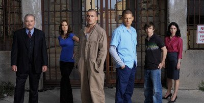 Becali, fascinat de viata din puscarie - este fan Prison Break!
