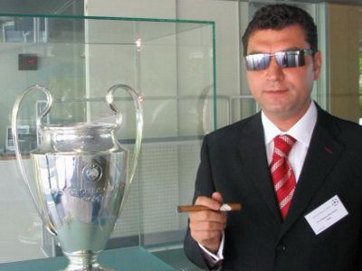 Au cedat nervii? Cornel&nbsp;Dinu:&nbsp; Borcea e la spital, a spart un geam si s-a ranit grav