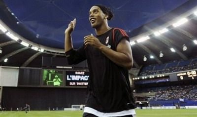 Manchester City: contract pe 3 ani de 10 milioane de euro pentru Ronaldinho!