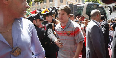 VIDEO: Sa inceapa spectacolul: Barcelona a aterizat la Roma!