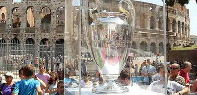 Peste 1000 de romani la finala Champions League! Sa dea Domnul sa fie 4-0 pentru Barcelona!