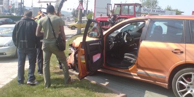 Kone, cel mai valoros jucator al Clujului, s-a tamponat cu un TRACTOR!