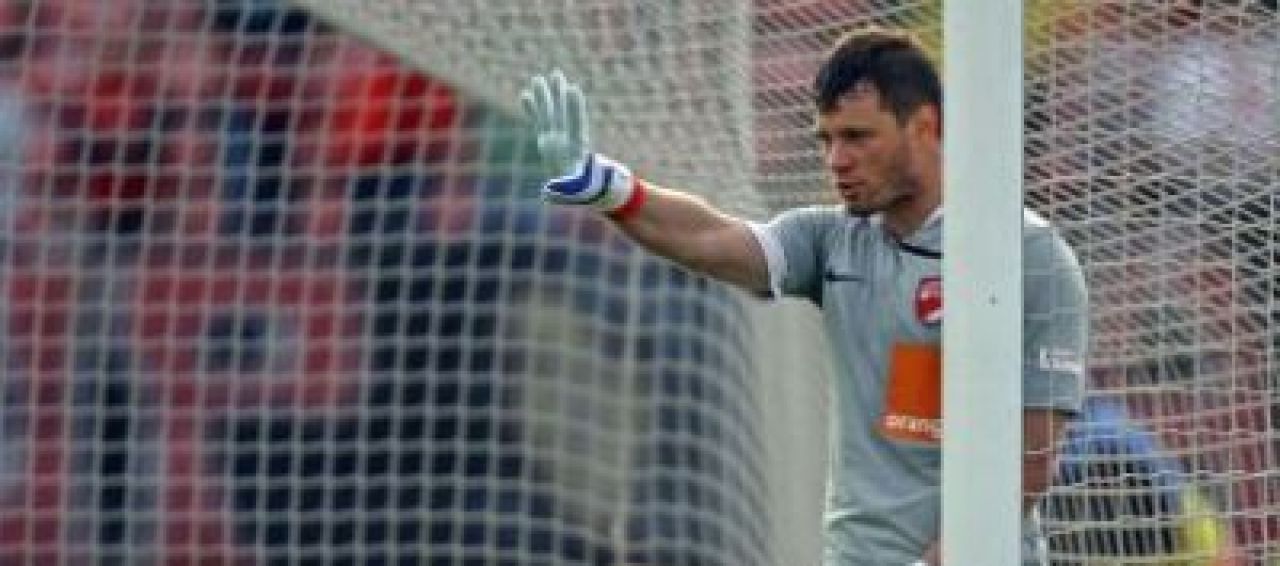 Dinamo l-a pierdut pe Lobont, Farul are cel mai prost atac dupa Buzau in Liga I! Vrei sa apere Niculae? :)_1