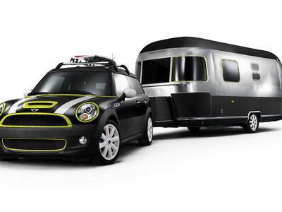 VIDEO + POZE: Mini Clubman Airstream Trailer Concept!_1