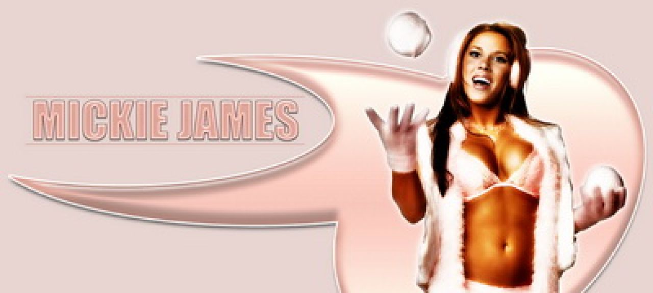 Top Dive Wrestlemania 25 locul 3 - Mickie James - Iepurasul Duracell_1