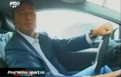 VIDEO: Dan Petrescu a ales Renault Laguna Coupe!