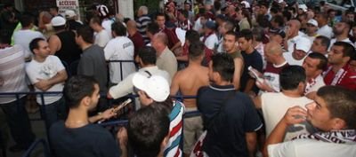 Fanii lui Rapid au injurat jucatorii: Tradatorilor, ati vandut meciul cu Dinamo!