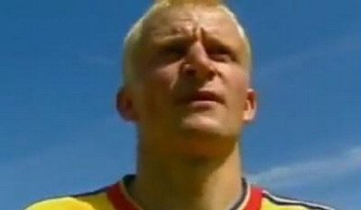 Vezi cele mai HAIOASE 20 de momente din fotbal: