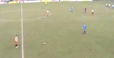 VIDEO: GOL FABULOS de la mijlocul terenului: vezi reusita cu care se consoleaza Polonia!