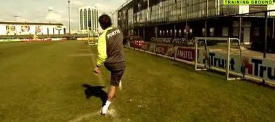 VIDEO: Cum sa dai gol din corner! Gio Van Bronckhorst l-a provocat pe Deco!