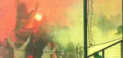 Video incendiar : Se poate si mai rau ca in Romania! Tribunele au luat foc in UEFA la St. Etienne - Werder