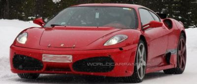 FOTO: Ferrari F450 topeste gheata!